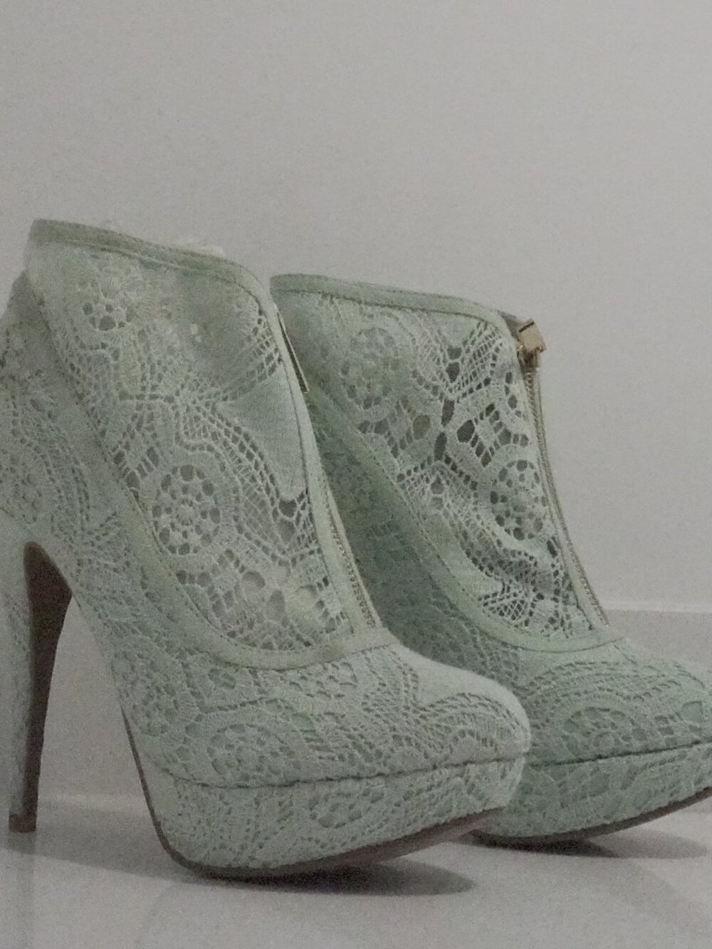 Cyan with design heels